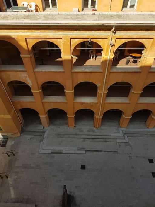 Studette En Plein Coeur Du Vieux نيس المظهر الخارجي الصورة